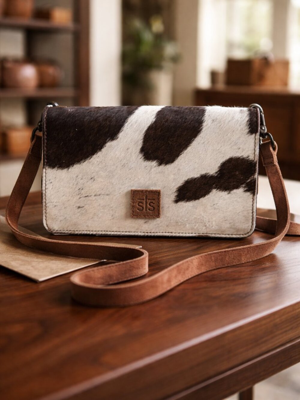 STS Ranchware Cowhide Evie Organizer - Picture 1 of 1
